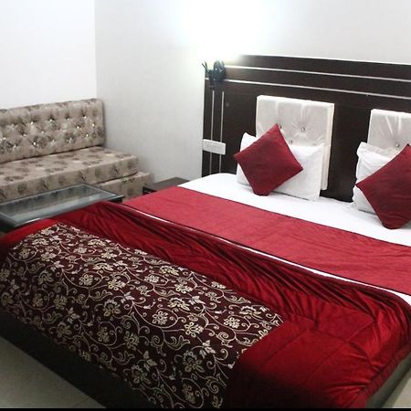 Oyo 16415 Hotel Kishore International Amritsar Extérieur photo