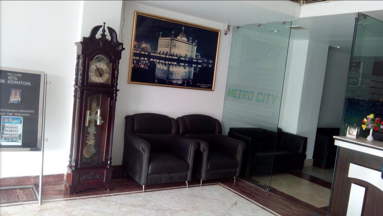 Oyo 16415 Hotel Kishore International Amritsar Extérieur photo